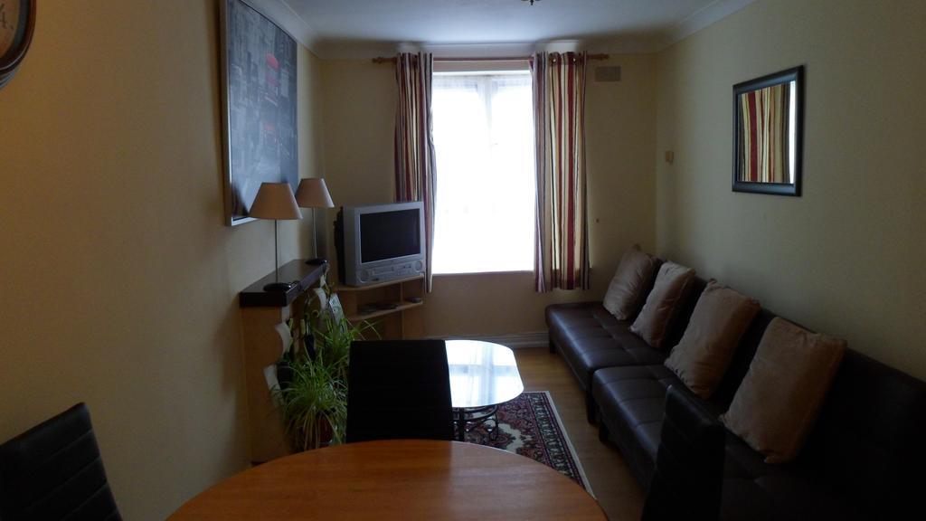 Inn On The Liffey Guesthouse Dublin Exteriör bild