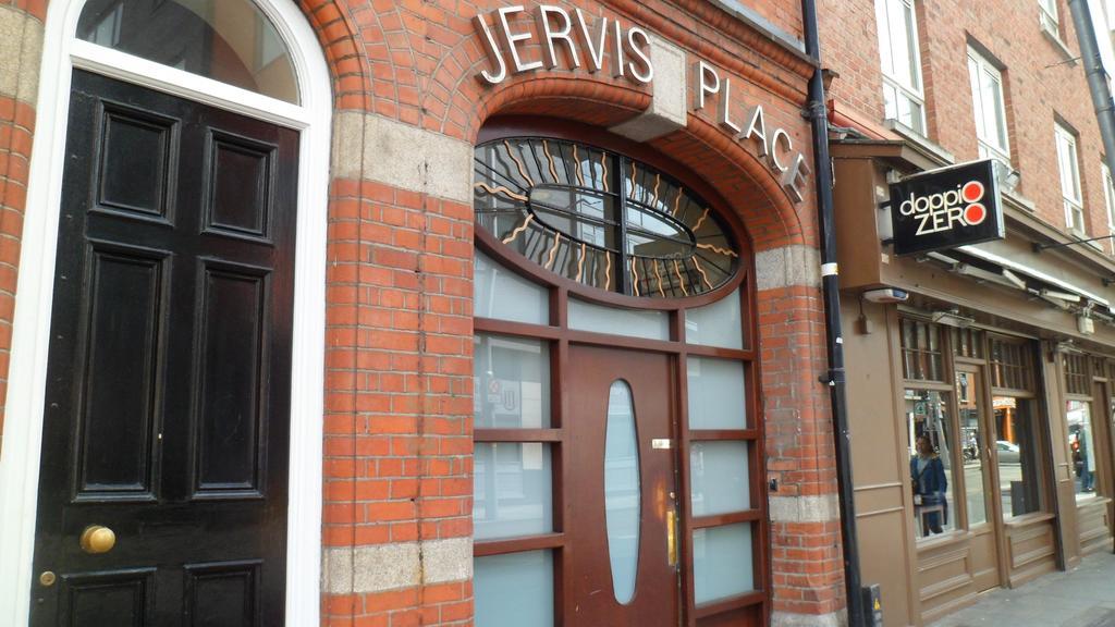 Inn On The Liffey Guesthouse Dublin Exteriör bild